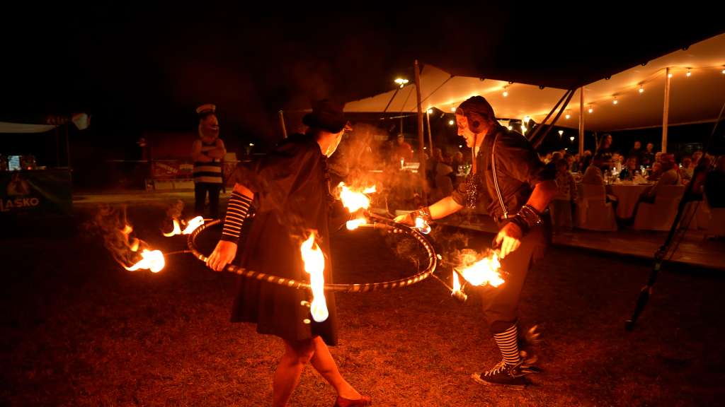 C0885.00_04_07_00.Still008